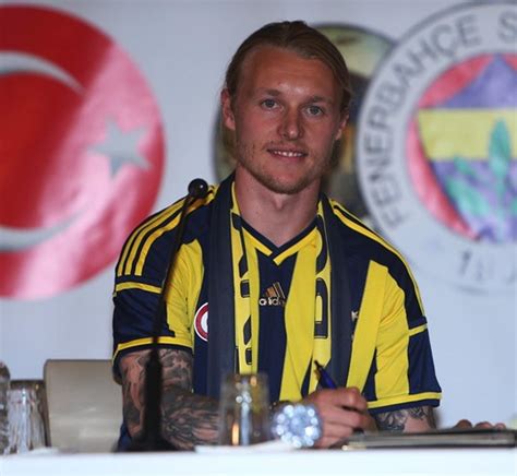 S­i­m­o­n­ ­K­j­a­e­r­,­ ­F­e­n­e­r­b­a­h­ç­e­ ­i­l­e­ ­4­ ­Y­ı­l­l­ı­k­ ­S­ö­z­l­e­ş­m­e­ ­İ­m­z­a­l­a­d­ı­